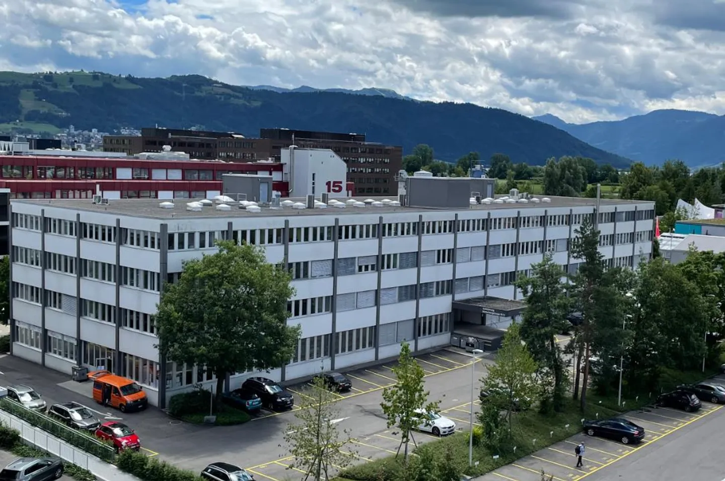 Vielfältig nutzbare Geschäftsfläche mit 488 m² mit Warenlift erweit... - Foto 7 von 8