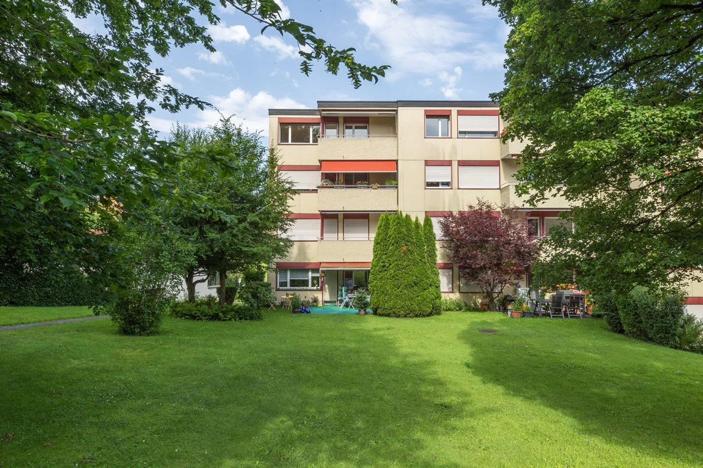 Appartamento luminoso 4.5 stanze - Foto 1 di 12