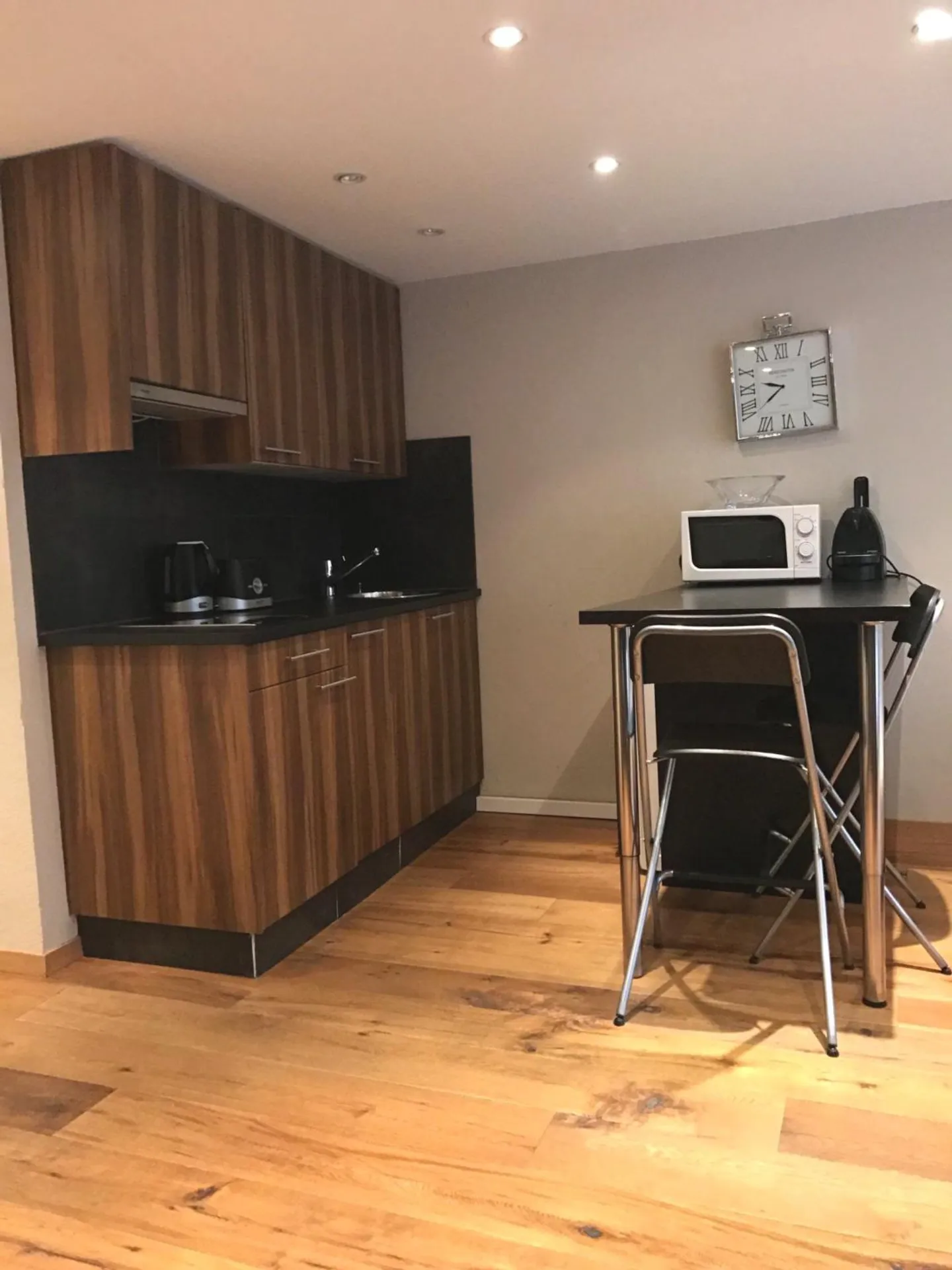 Charmantes Studio in Genf - Foto 3 von 6