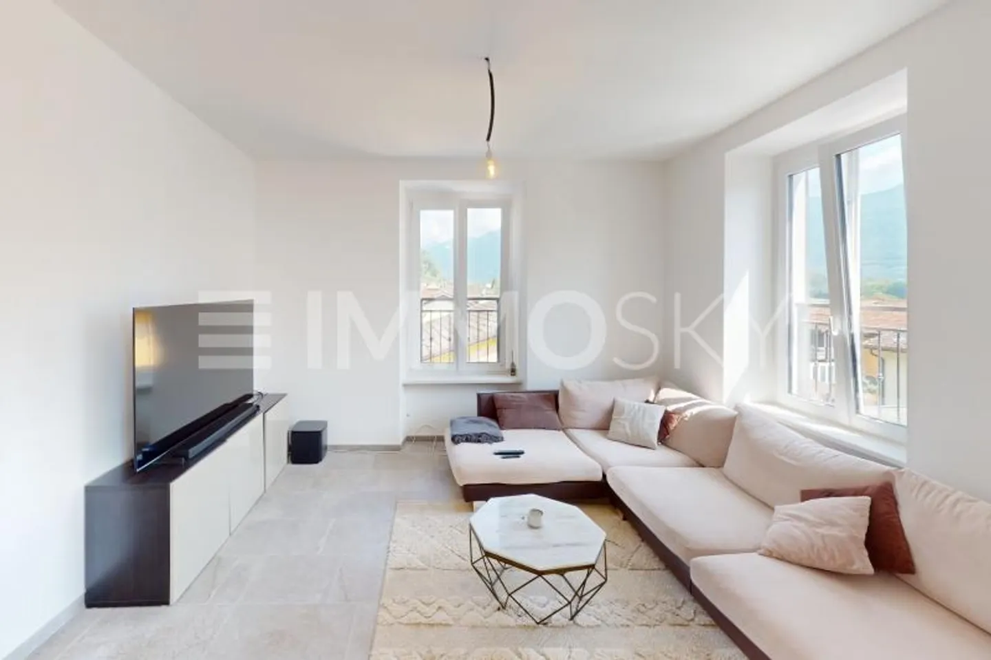 Confortable et rénové dans une zone ensoleillée - Photo 2 sur 5