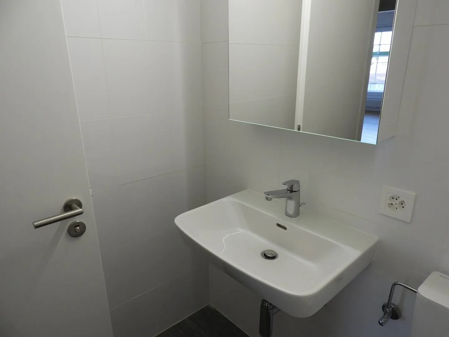 For rent: lovely and renovated apartment in Morbio - Photo 9 of 10