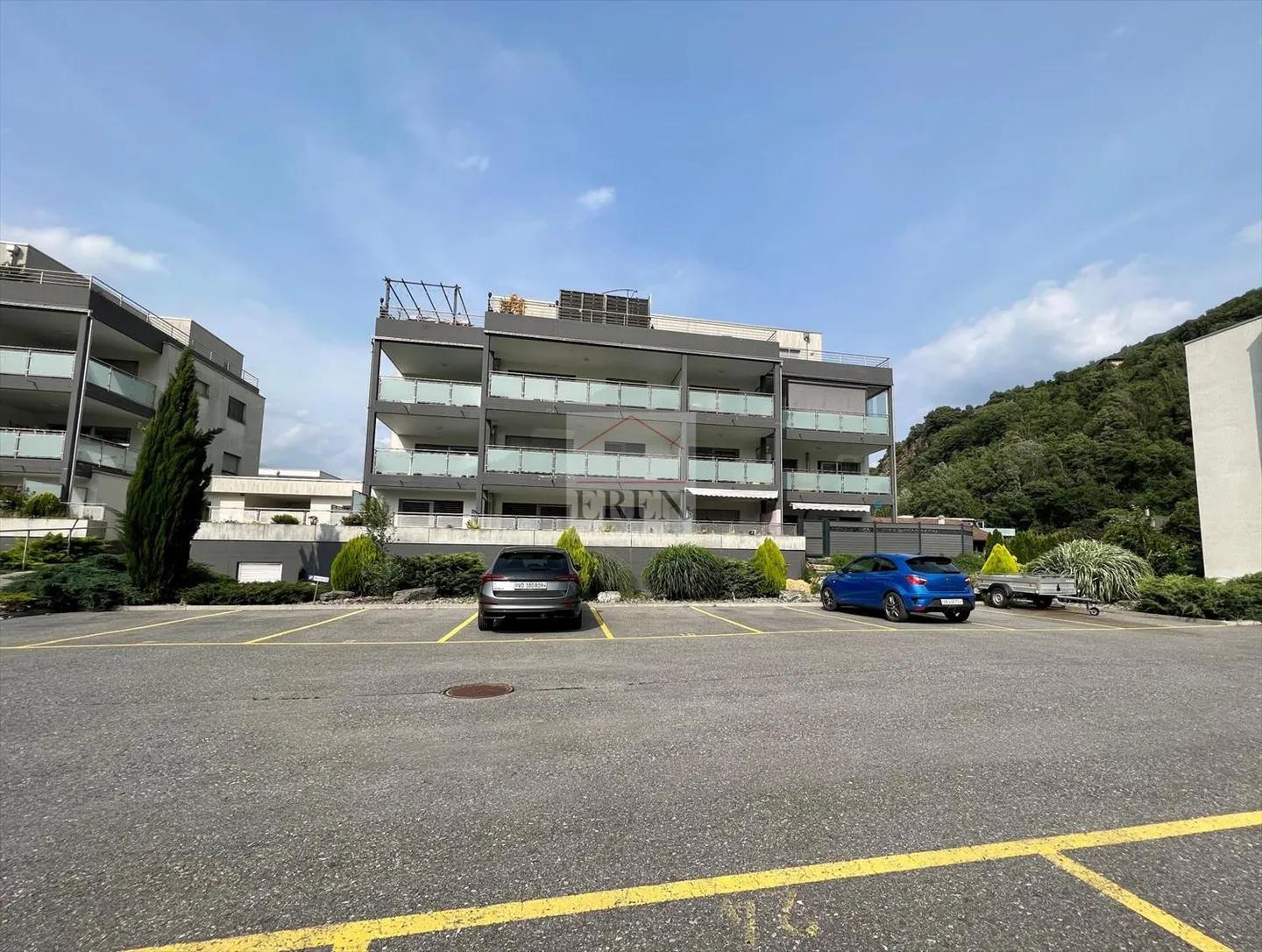 Place ouverte - Photo 1 sur 4