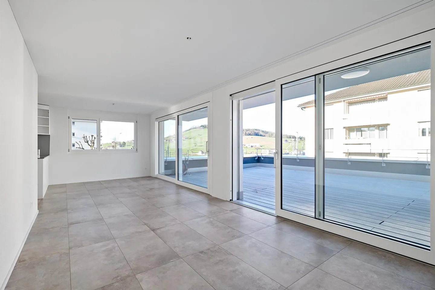 Appartamento attico di alta qualità con terrazza - Foto 2 di 10