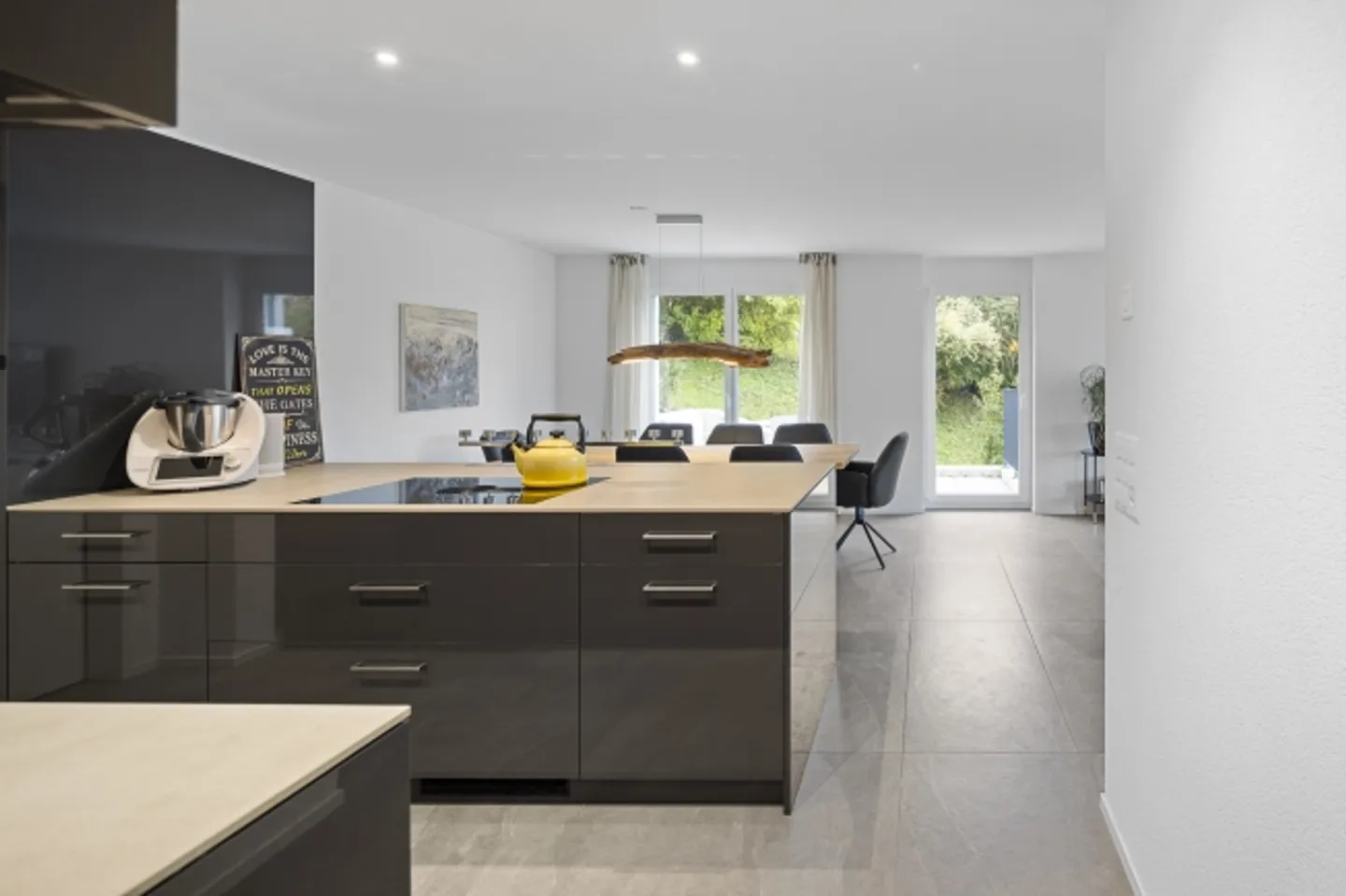 «Barrierefreie Wohnoase mit Sonnenterrasse und traumhafter Weitsicht» - Foto 5 von 13