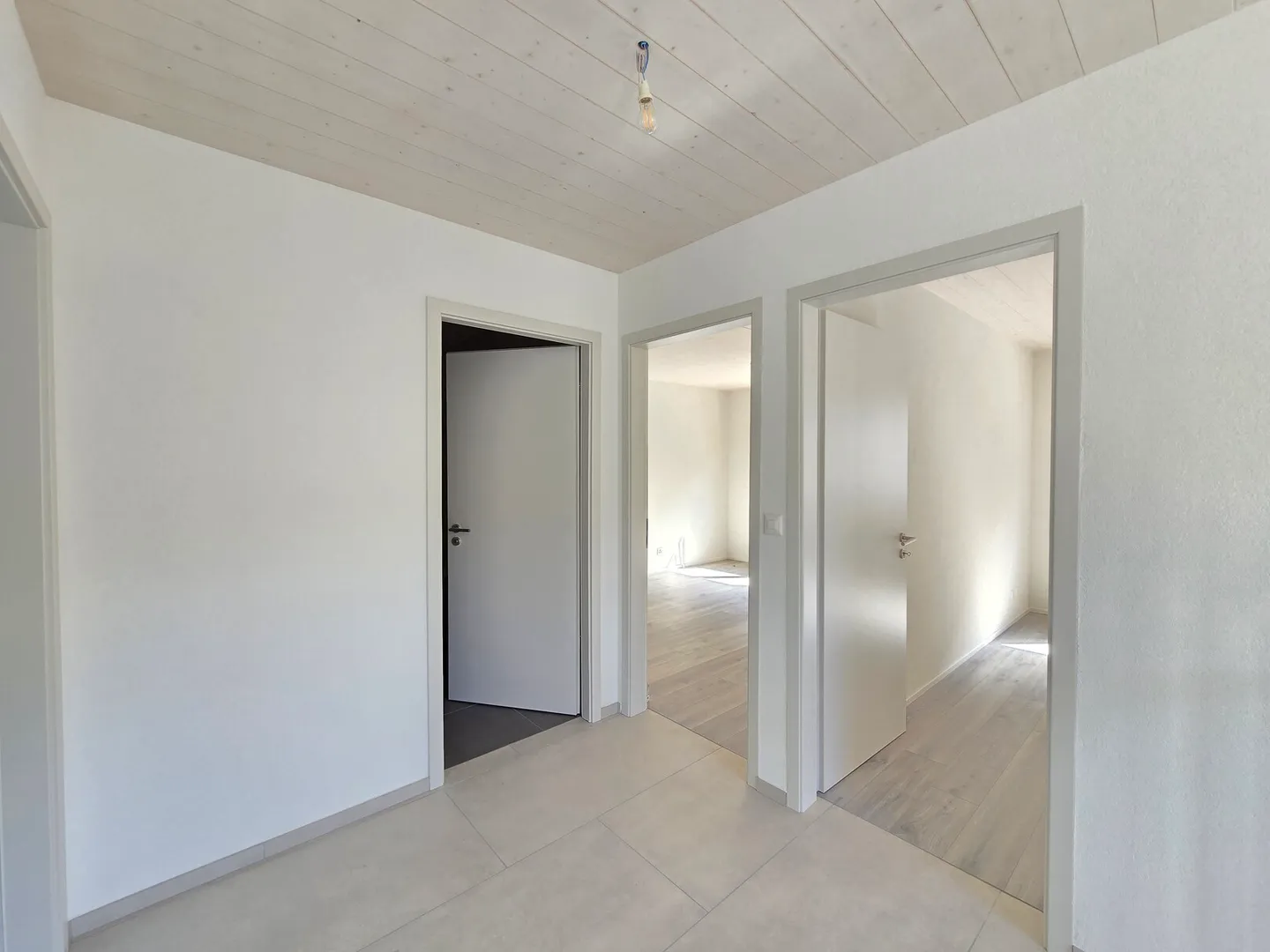 Villa nuova - 190 m2 e 735 m3 - 3 posti auto - Martigny - Foto 8 di 13