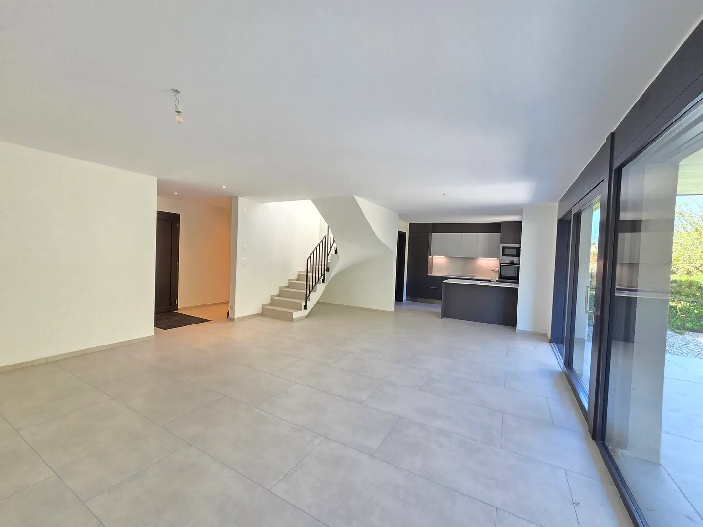 Villa nuova - 190 m2 e 735 m3 - 3 posti auto - Martigny - Foto 3 di 13