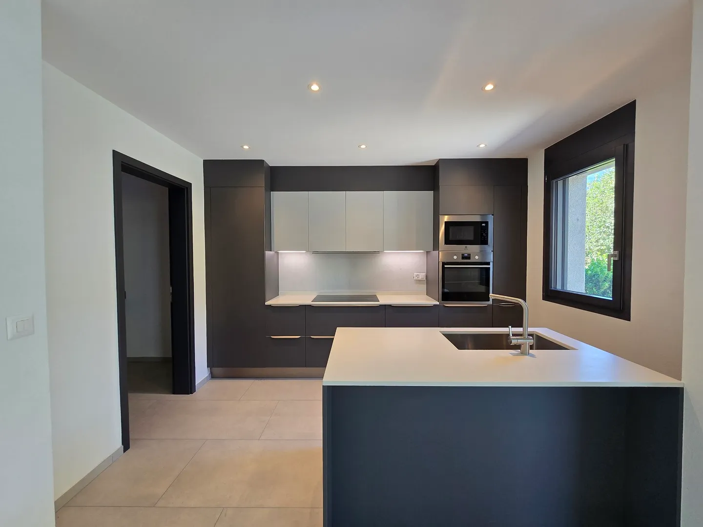Villa nuova - 190 m2 e 735 m3 - 3 posti auto - Martigny - Foto 4 di 13