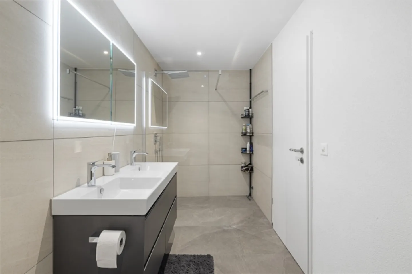 «Barrierefreie Wohnoase mit Sonnenterrasse und traumhafter Weitsicht» - Foto 11 von 13