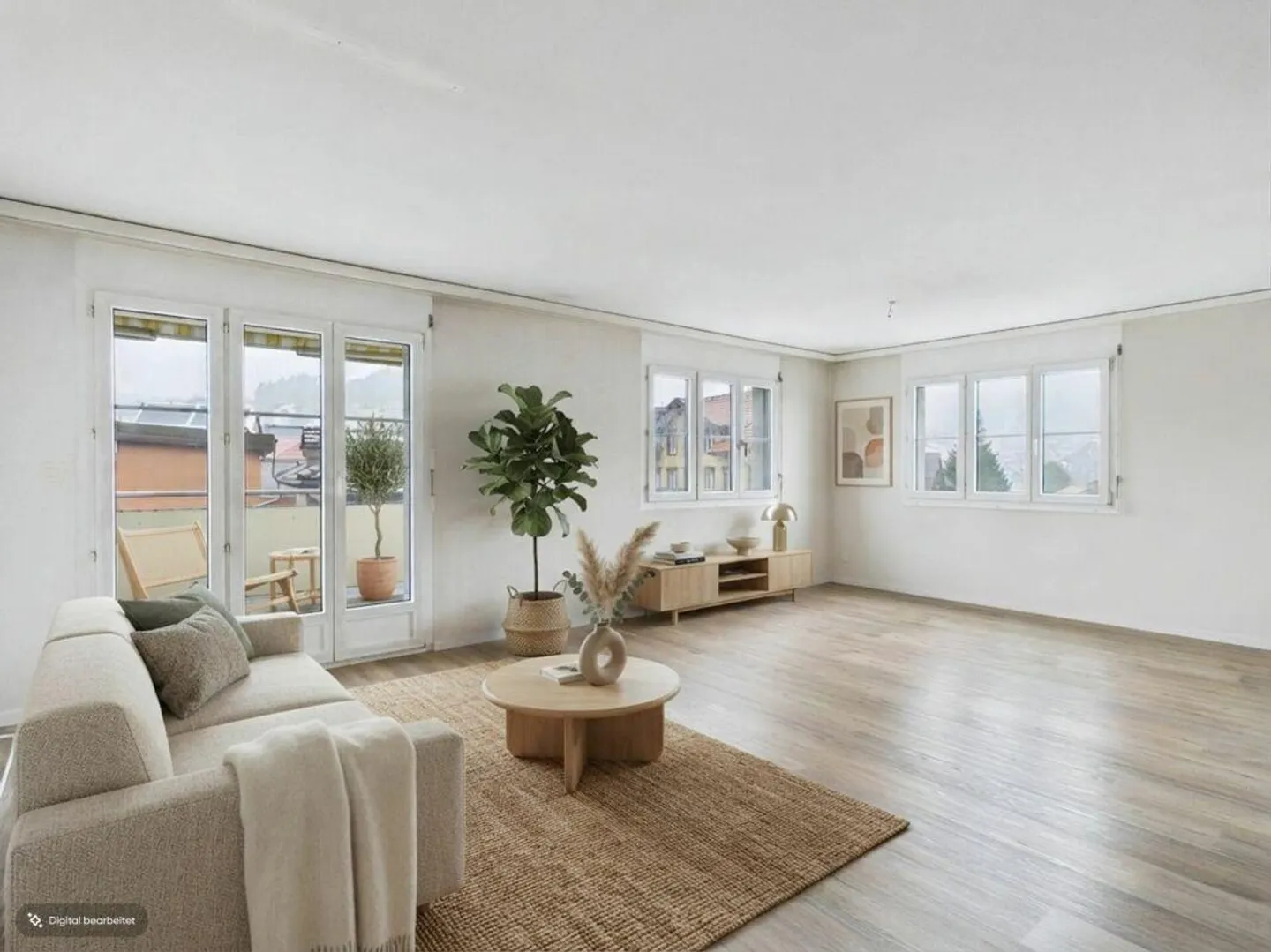 Everything within walking distance: Well-maintained 4.5-room apartment in the village center - Photo 1 of 10