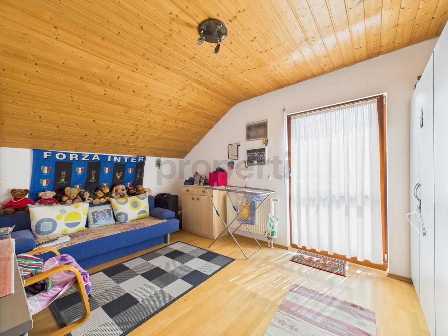 Stunning 4.5-room single-family house with garden in Sigirino - Photo 9 of 12