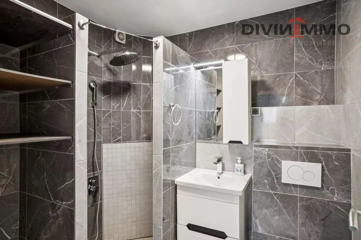 Charmant Appartement de Jardin - Photo 5 sur 8