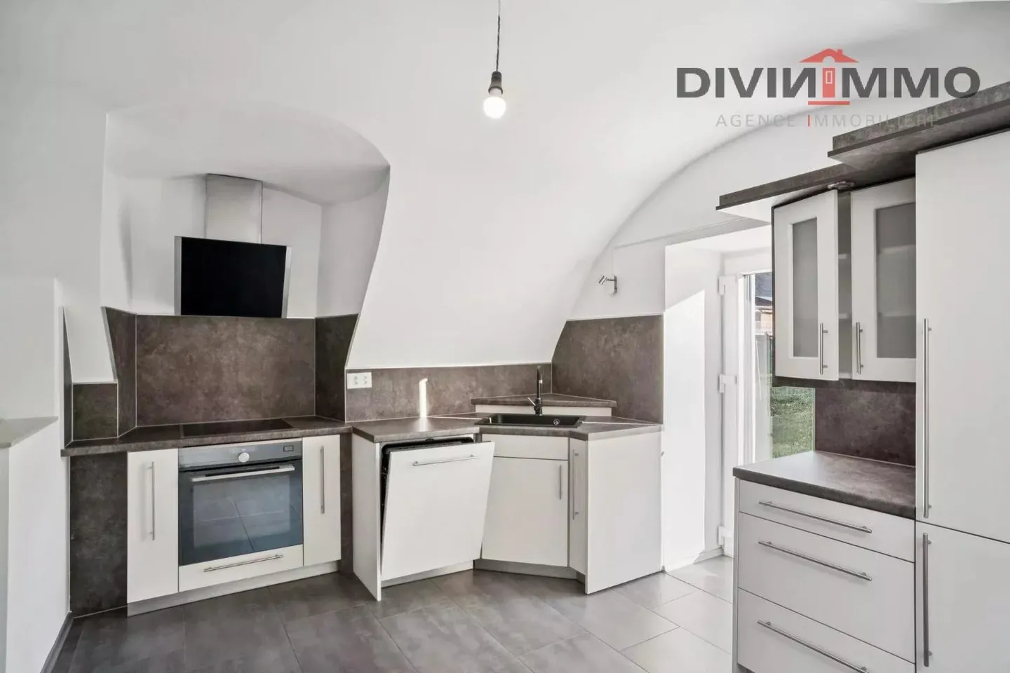 Charmant Appartement de Jardin - Photo 2 sur 8