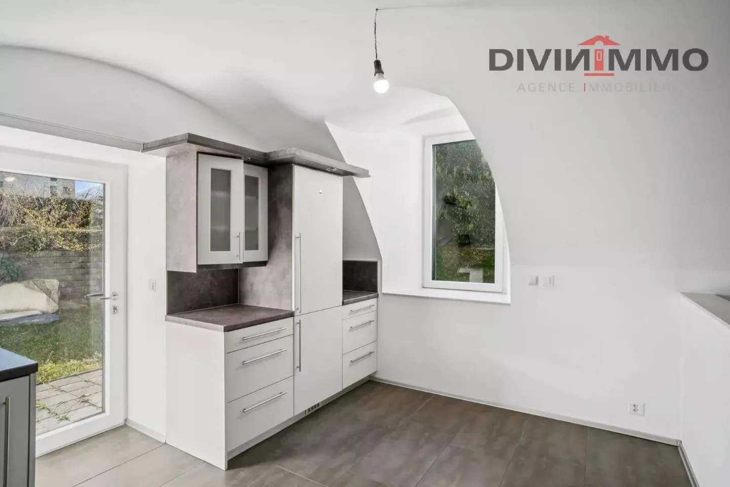 Charmant Appartement de Jardin - Photo 3 sur 8