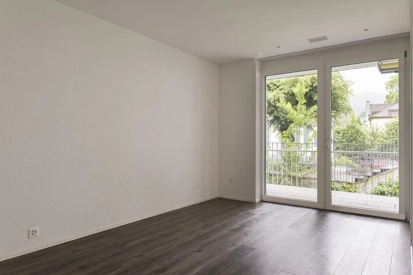 Appartement lumineux et spacieux de 2,5 pièces - Photo 8 sur 10