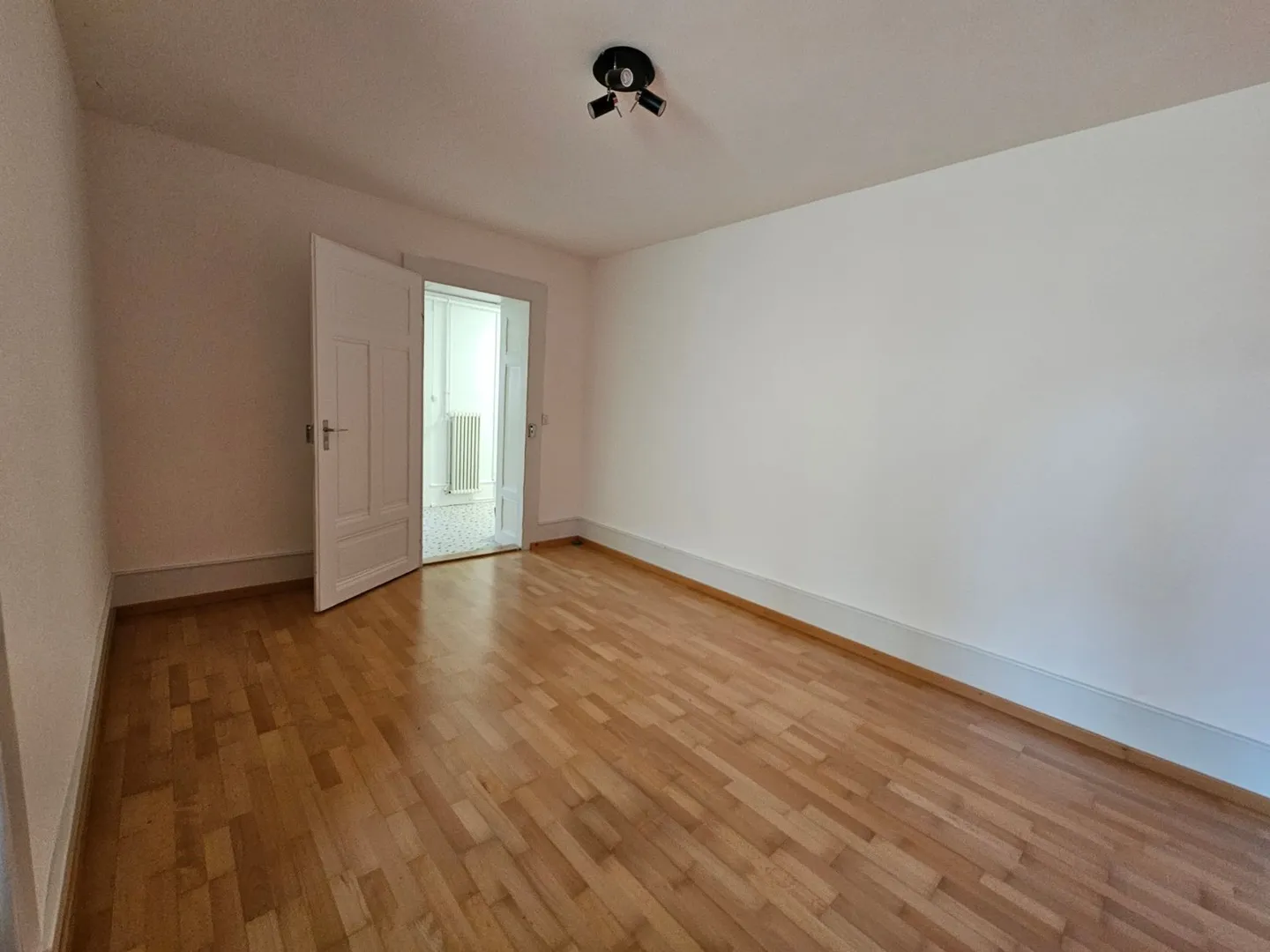 Zweizimmerwohnung renoviert im Herzen von La Chaux-de-Fonds - Foto 6 von 10