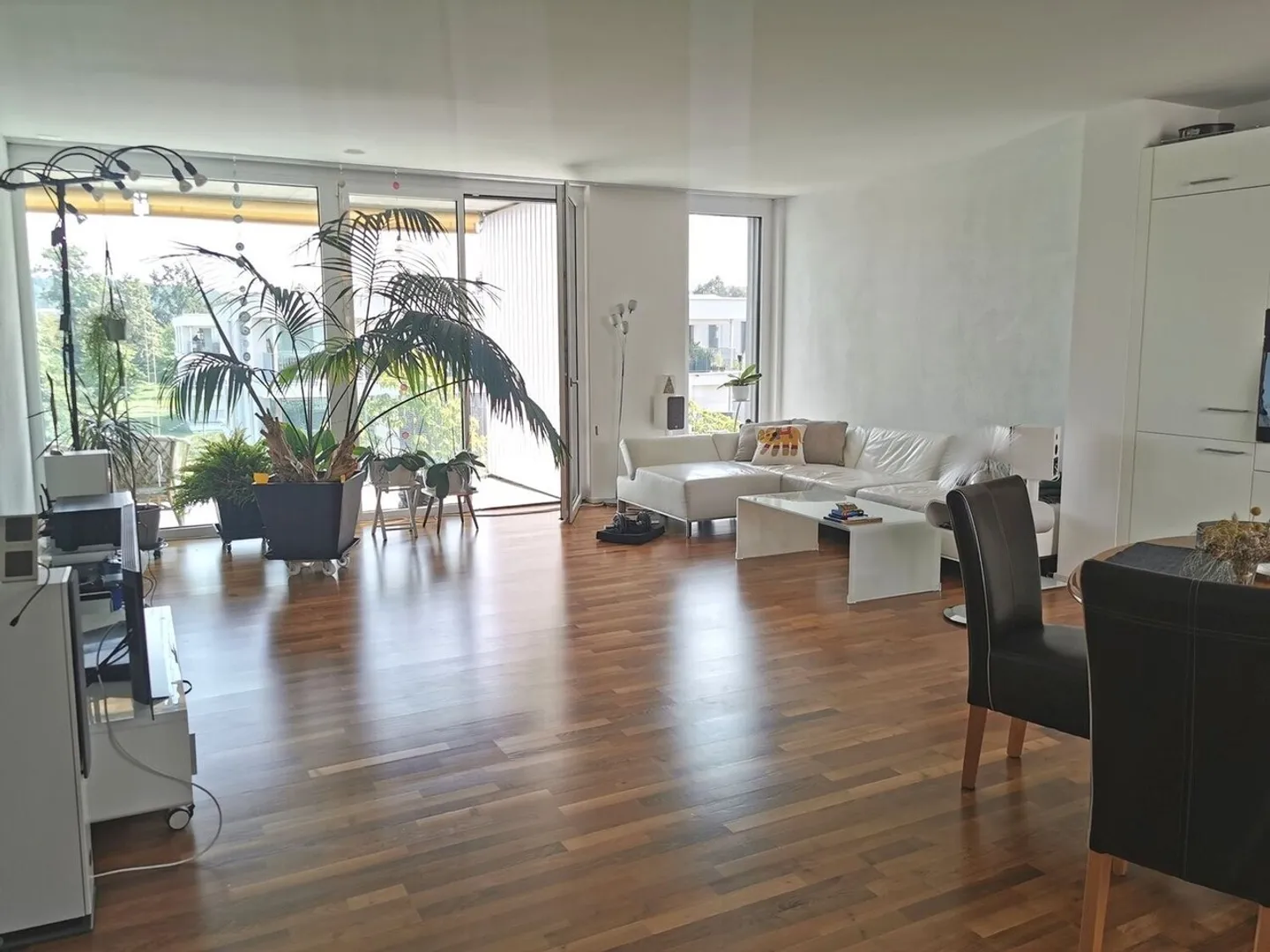 Modern and high-quality 3.5-room penthouse apartment in Langenthal - Photo 2 of 9