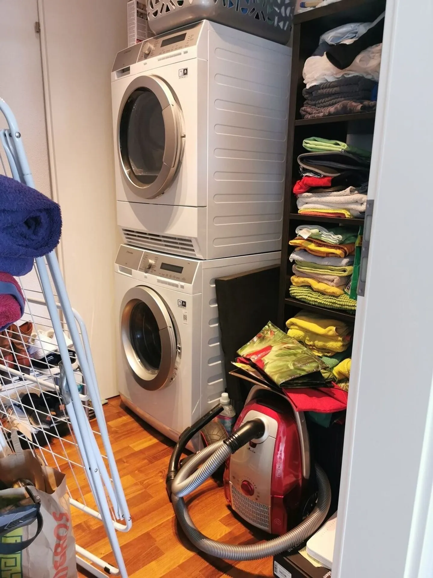 Modern and high-quality 3.5-room penthouse apartment in Langenthal - Photo 6 of 9