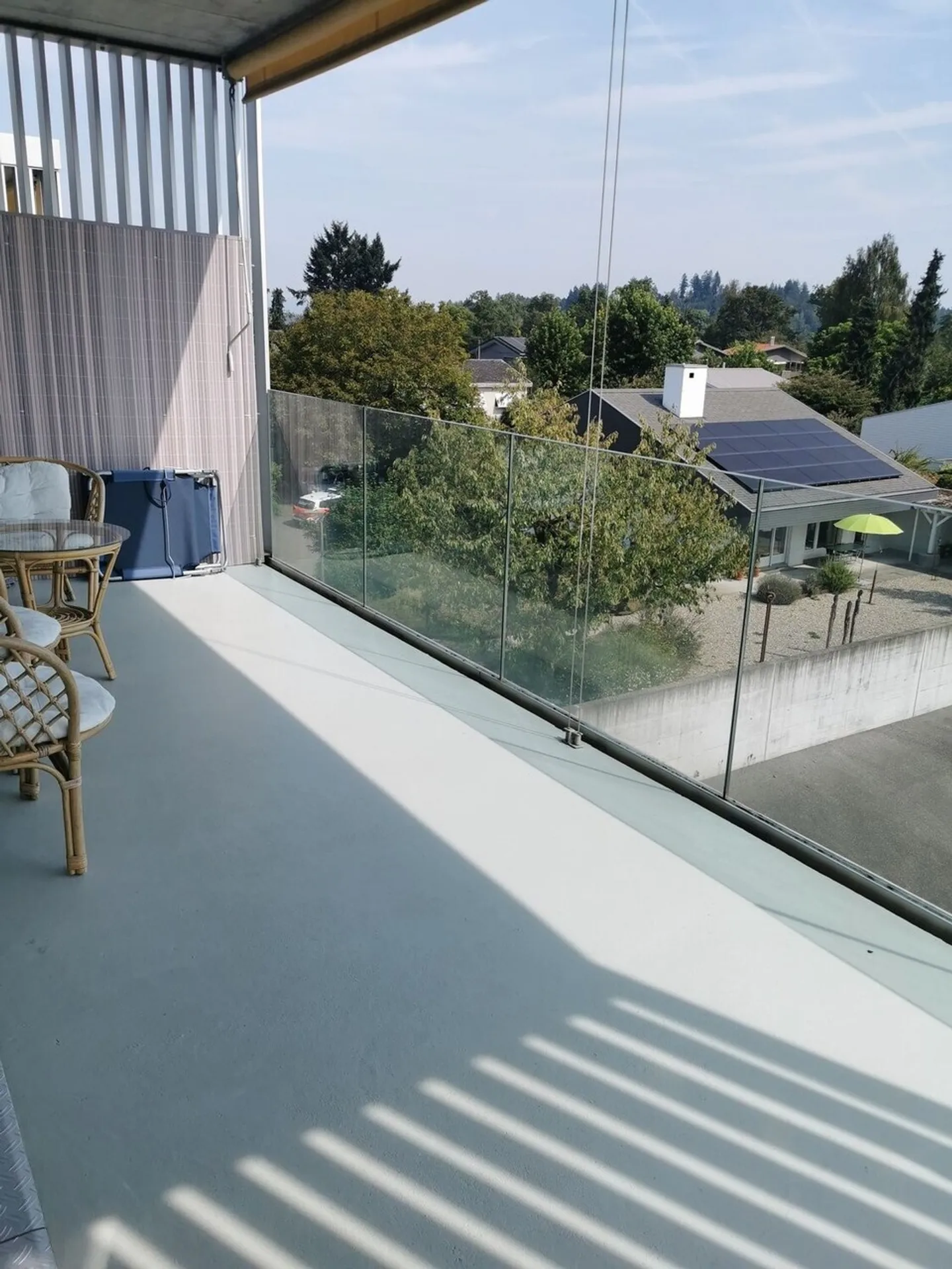 Modern and high-quality 3.5-room penthouse apartment in Langenthal - Photo 7 of 9