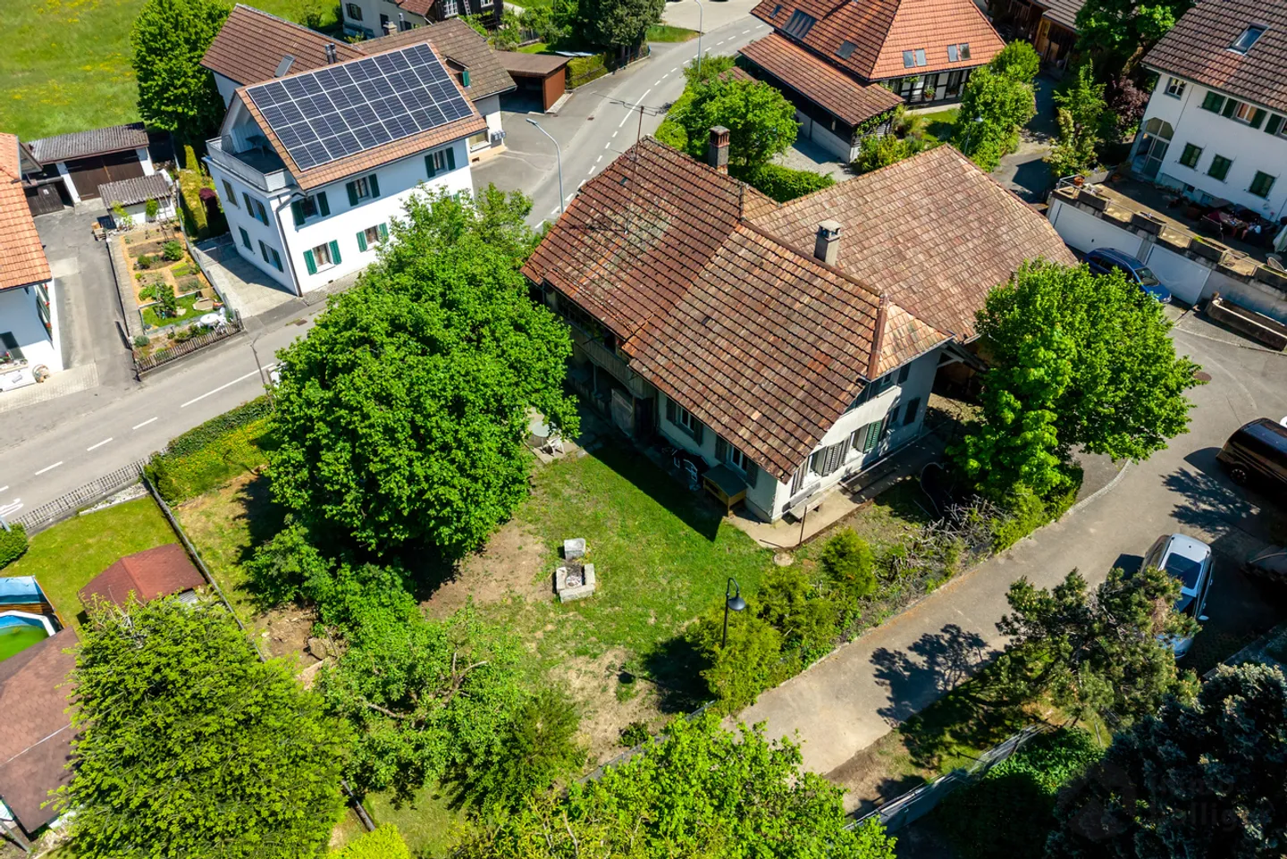 Affascinante casa residenziale con fienile e riserva di costruzione - Foto 11 di 13