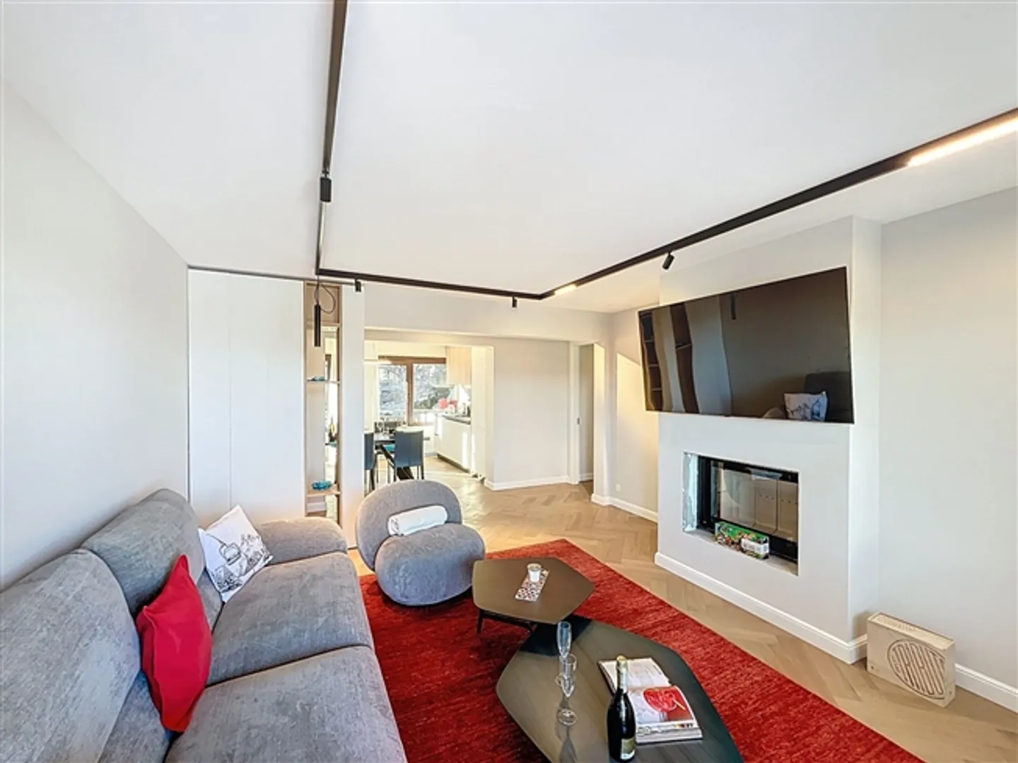 Helle 4.5-Zimmer-Wohnung in Crans-Montana - Foto 2 von 12