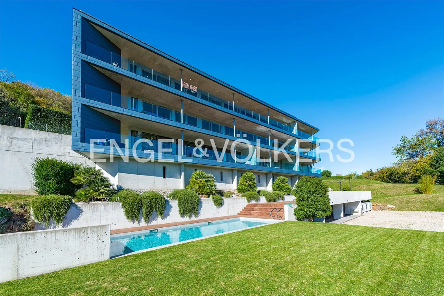 Appartement ensoleillé dans une résidence exclusive à Montagnola - Photo 2 sur 13