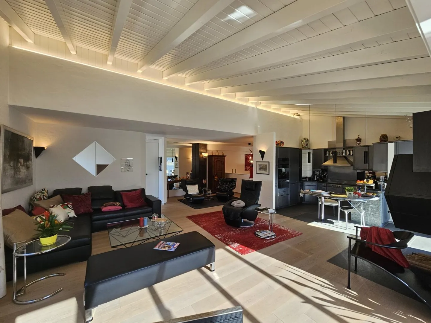 Charmantes Reihenhaus in Sion - Foto 2 von 9