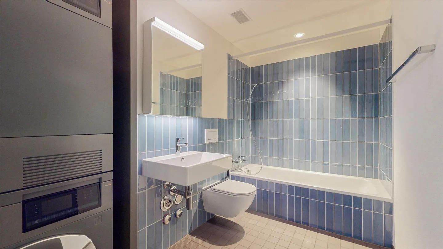 4QUARTER - Home in the Heart of the Community. - Photo 5 of 8