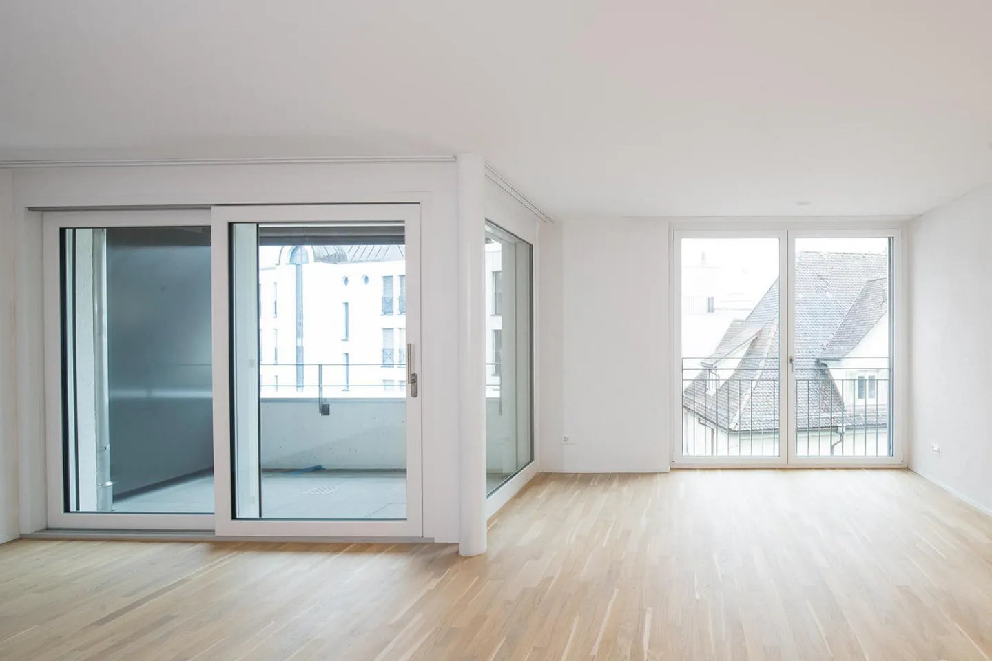 Appartement moderne de 2,5 pièces au cœur de Neuhausen ! - Photo 4 sur 9