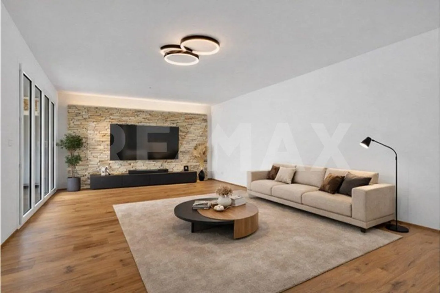 5½ room apartment including cellar and underground parking space - Space for the whole family - Photo 1 of 13