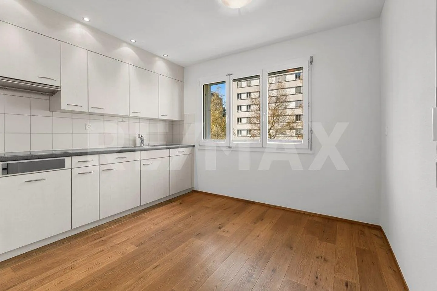 5½ room apartment including cellar and underground parking space - Space for the whole family - Photo 2 of 13