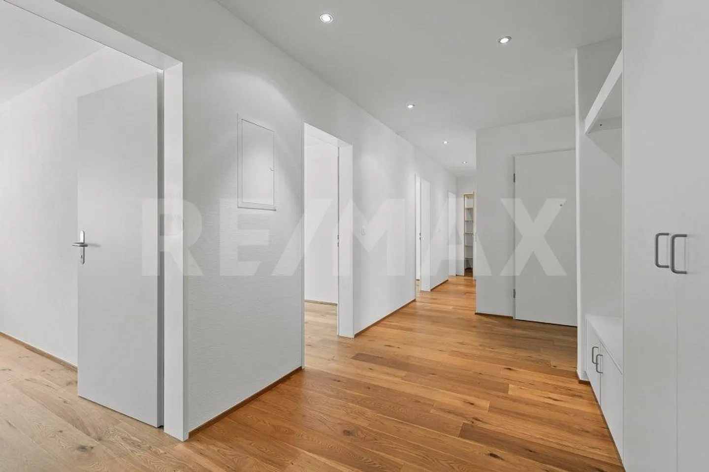 5½ room apartment including cellar and underground parking space - Space for the whole family - Photo 11 of 13