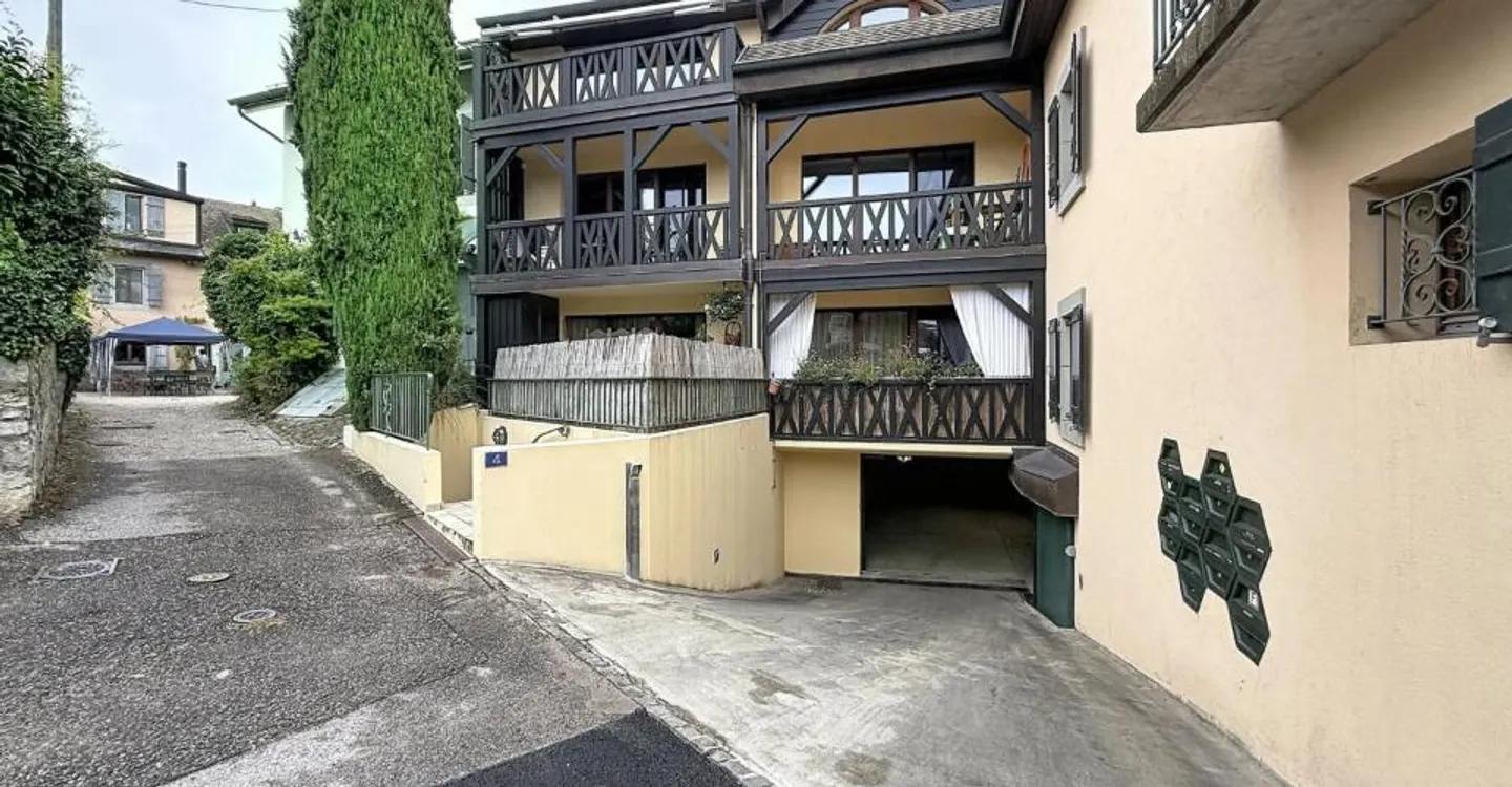 Geräumige und helle Wohnung mit Balkon - Foto 1 von 9