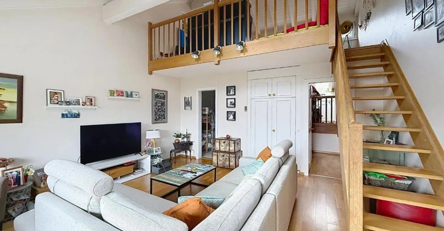 Geräumige und helle Wohnung mit Balkon - Foto 4 von 9
