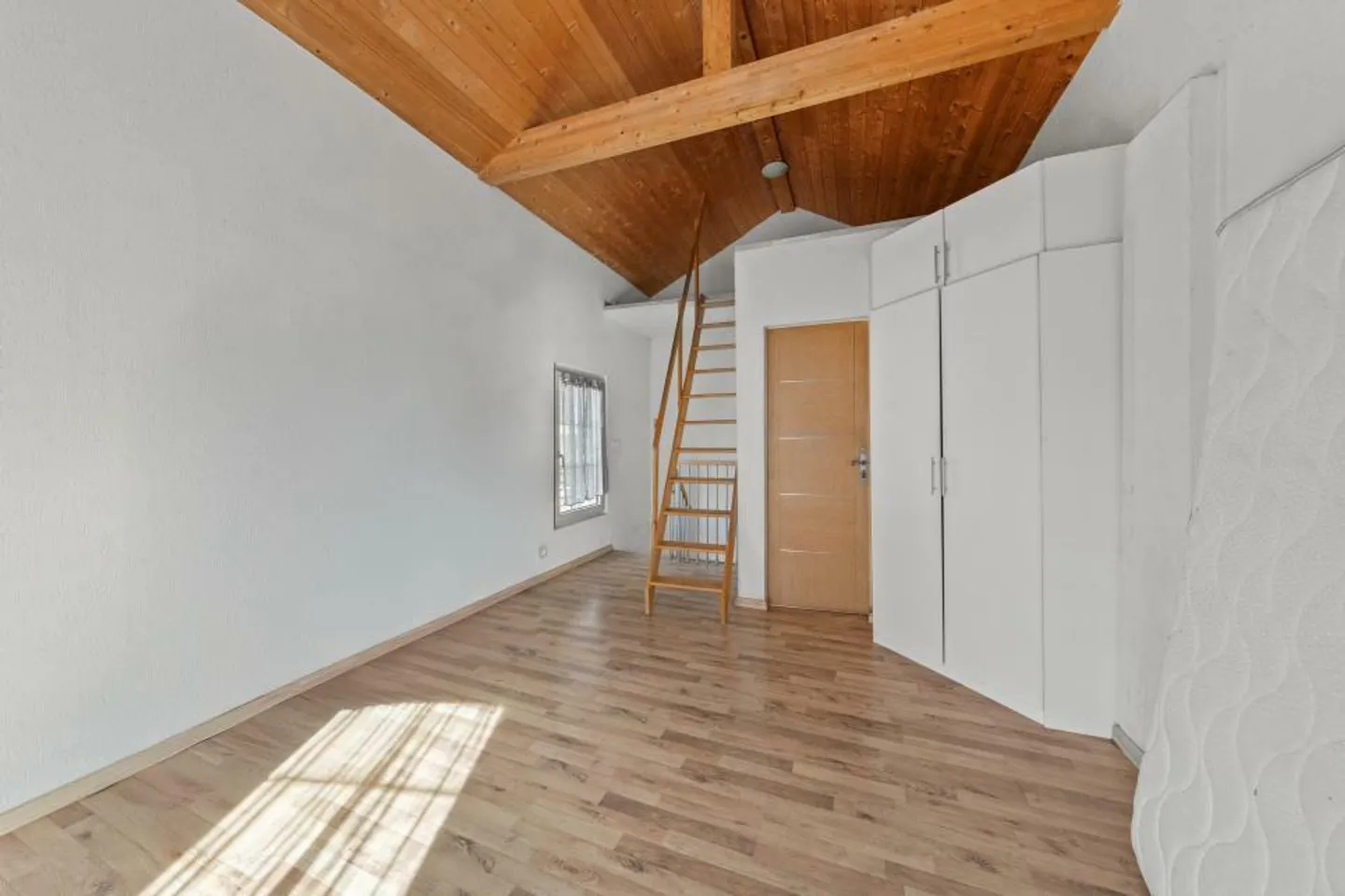 Maisonette esclusiva di 42m2 nel centro di Bussigny - Foto 4 di 5