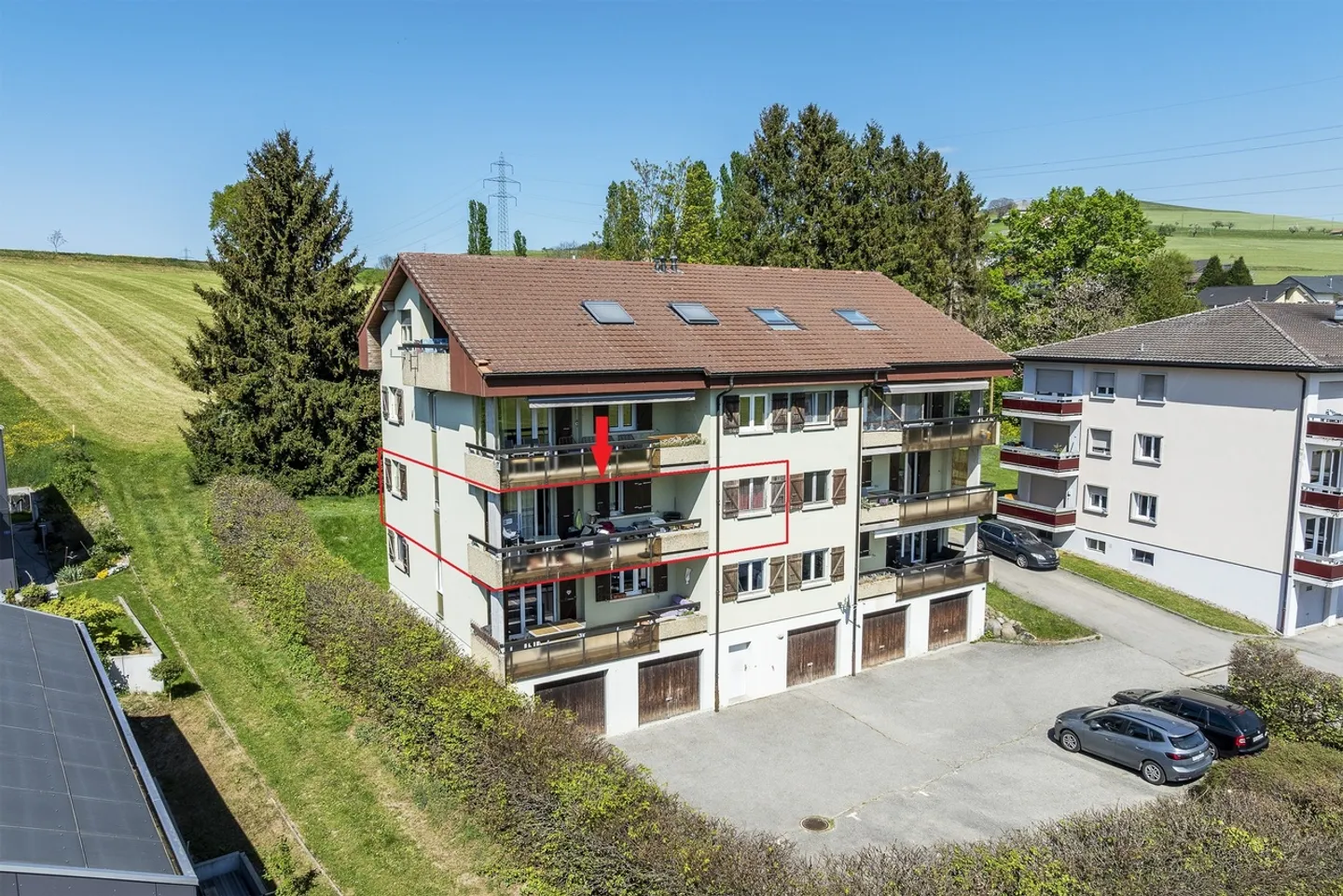3.5-room apartment with garage, south-facing balcony and unobstructed view - Photo 2 of 8