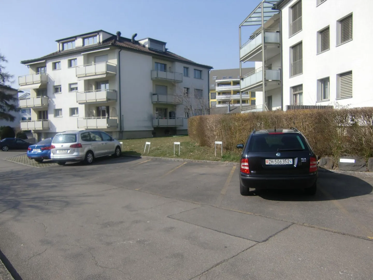 Parkplatz in Bülach - Foto 1 von 1