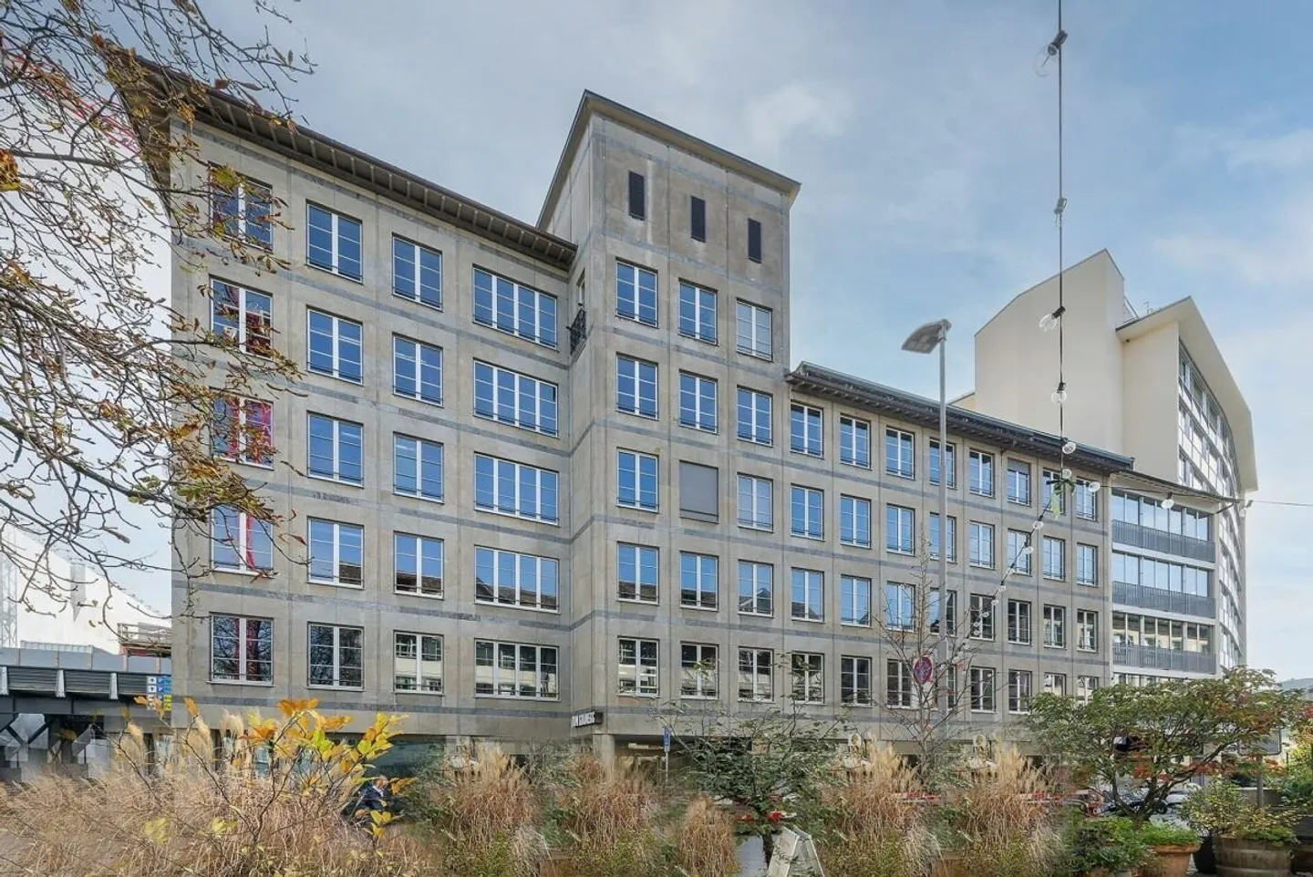 Premium location at Paradeplatz - Photo 2 of 12