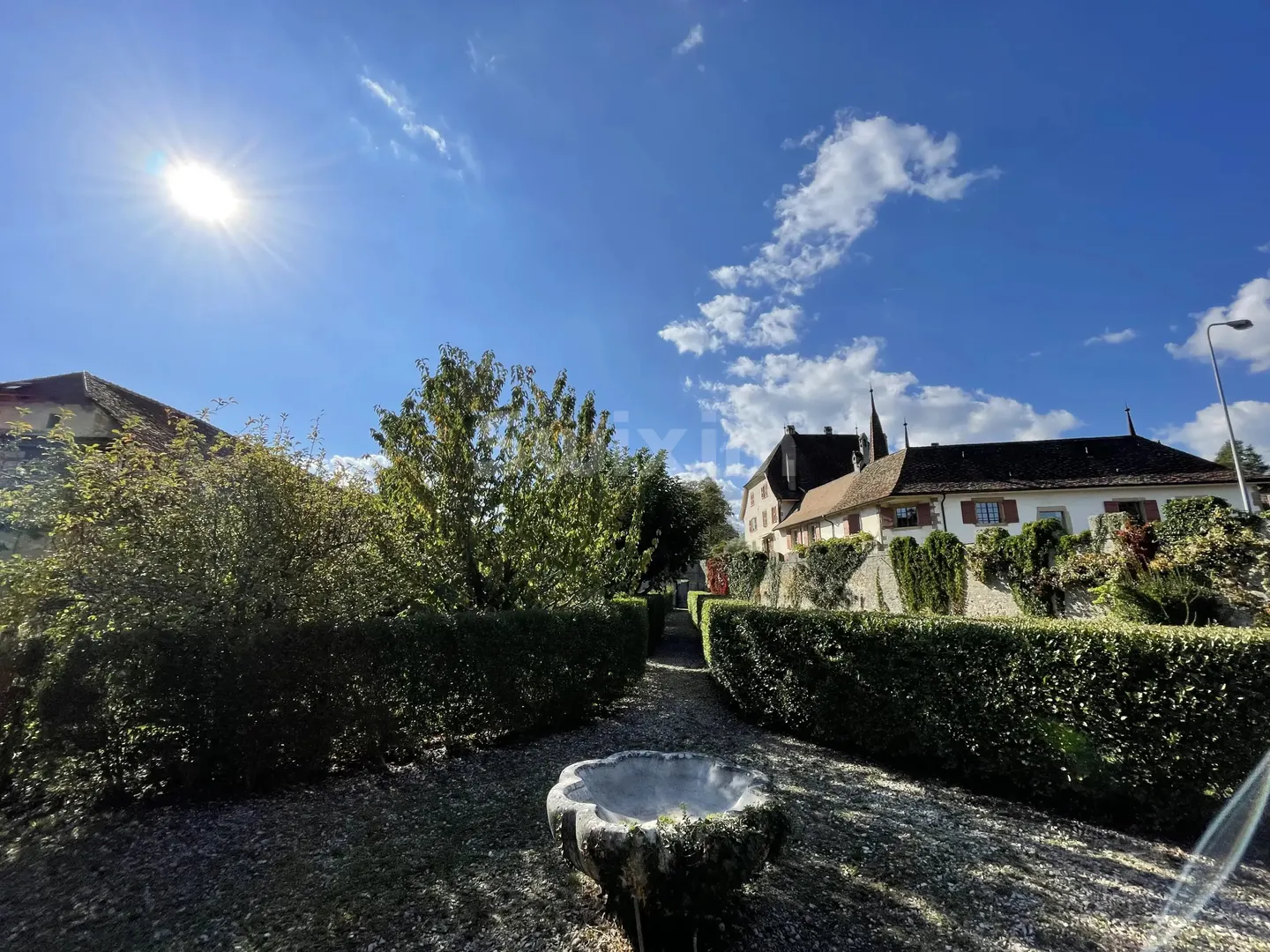 Spacieux Duplex 5.5 pièces dans un cadre historique à Colombier - Foto 1 di 1