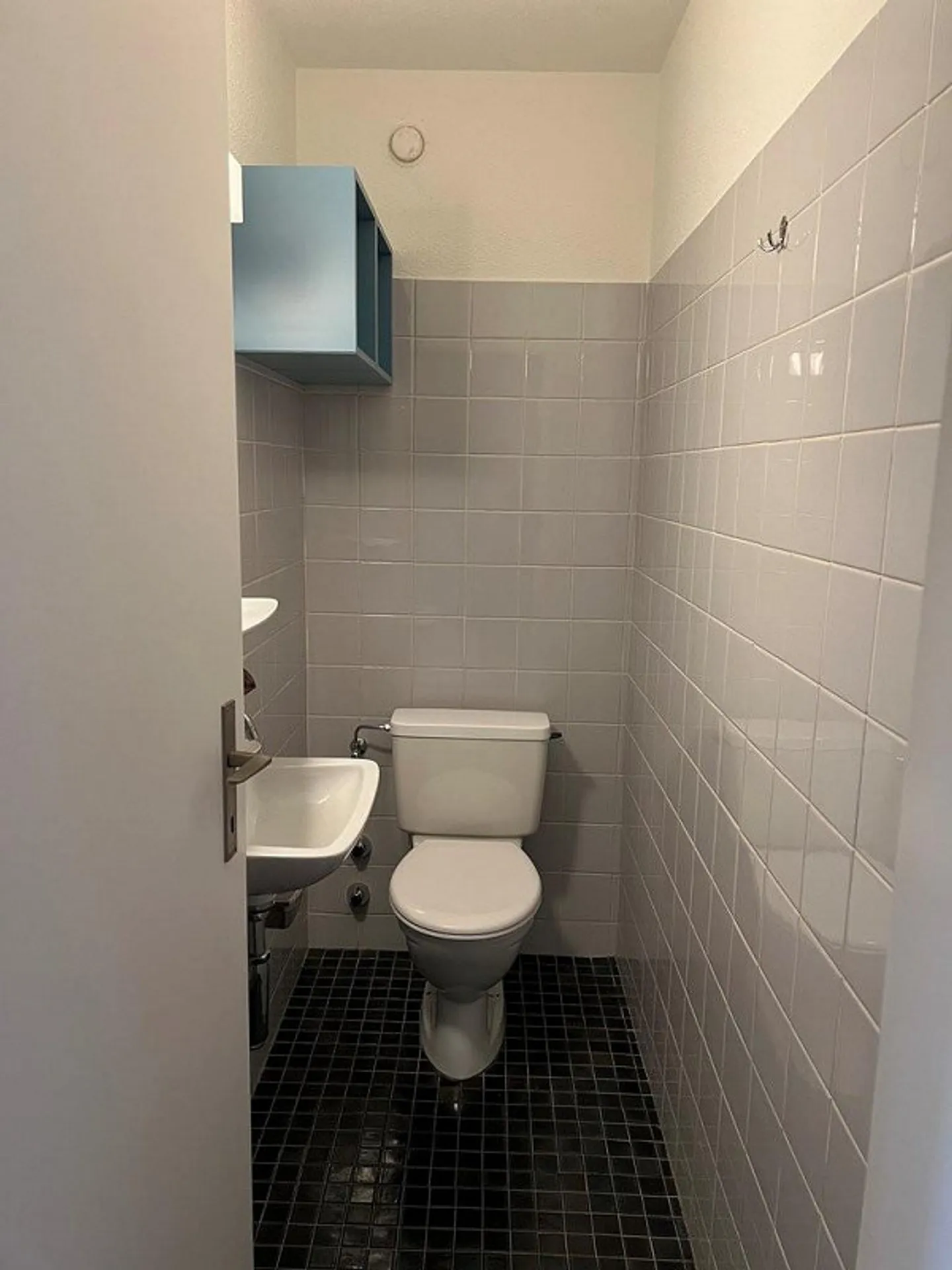 Appartement spacieux de 3 pièces dans un emplacement central - Photo 7 sur 9