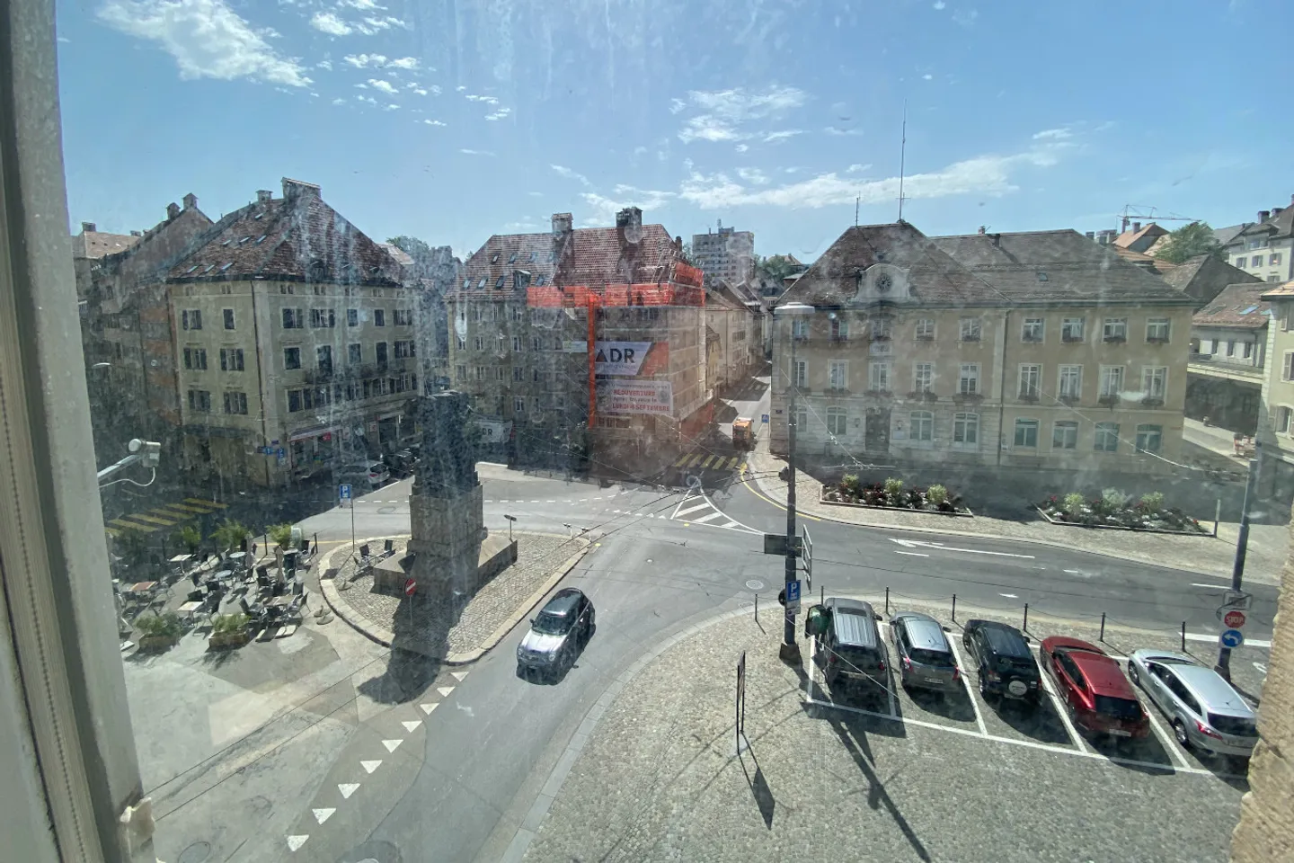 Zweizimmerwohnung mit Aufzug im Zentrum von La Chaux-de-Fonds - Foto 4 von 4
