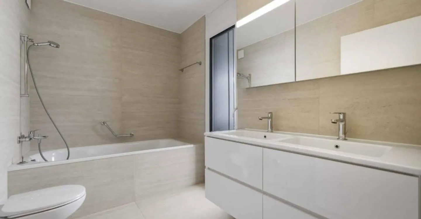 Appartement de Luxe avec Vue Lac - Photo 4 sur 6