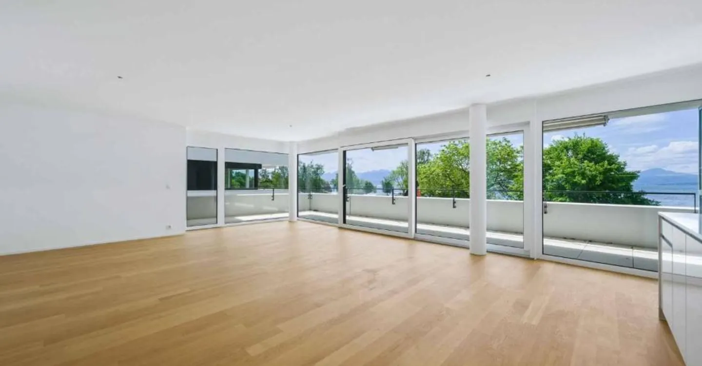 Appartement de Luxe avec Vue Lac - Photo 2 sur 6