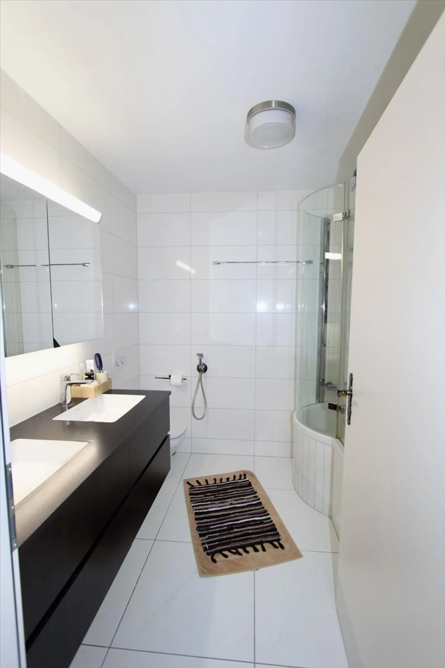 Space and light just steps from the lake and all amenities - Photo 9 of 9