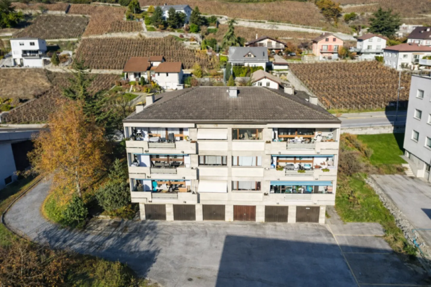 Appartement rénové avec vue montagne - Photo 8 sur 8