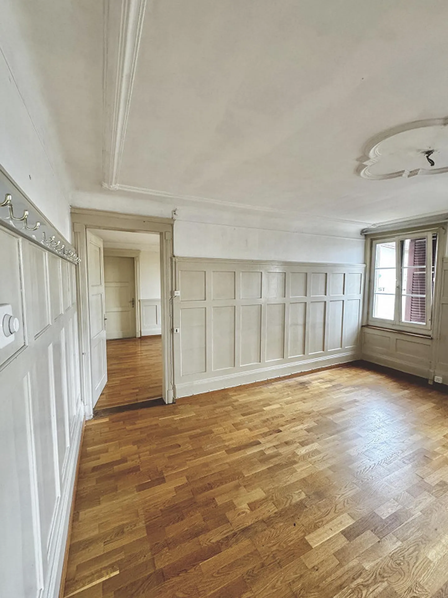Office in a historic building - Photo 2 of 5