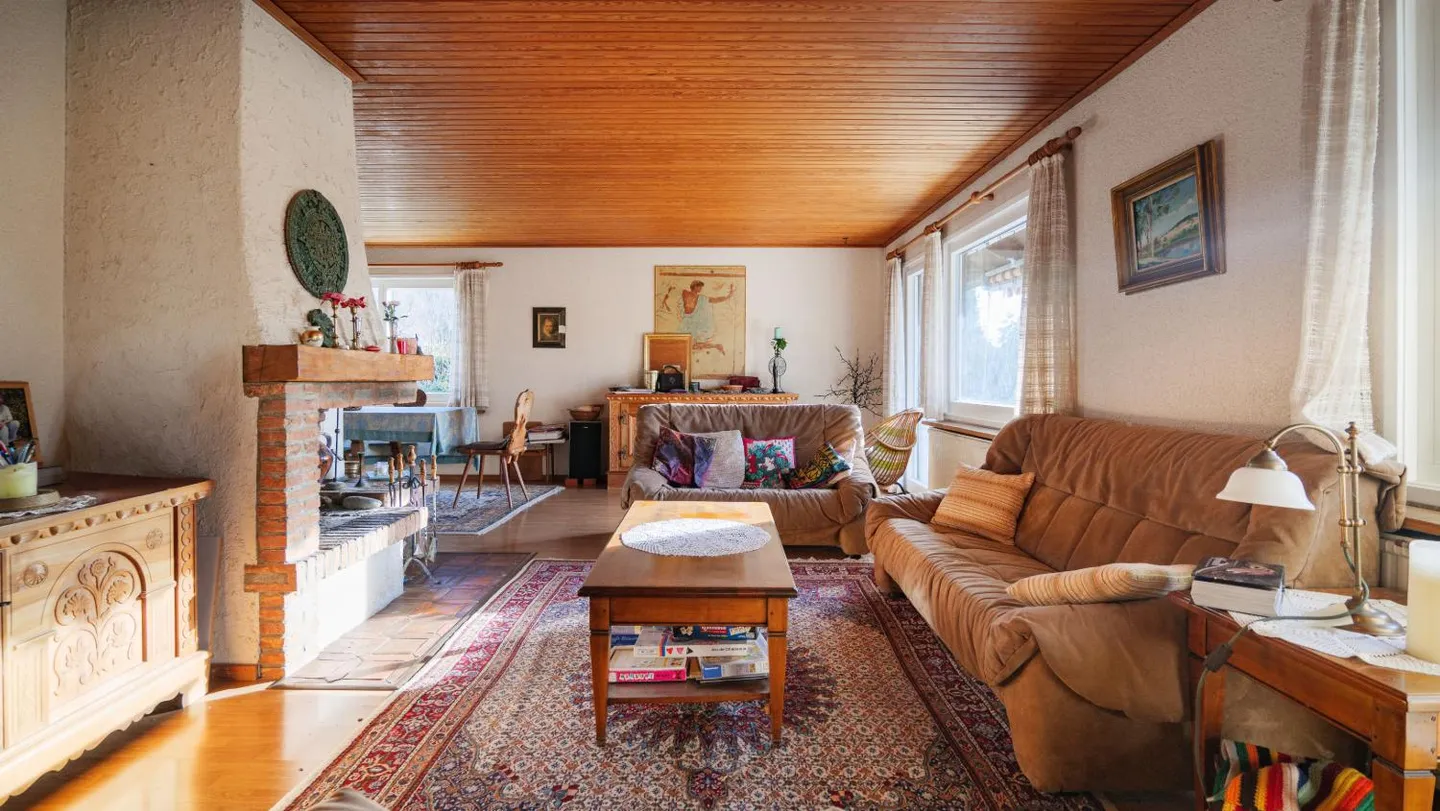 Maison Exceptionnelle avec Potentiel - Photo 3 sur 9