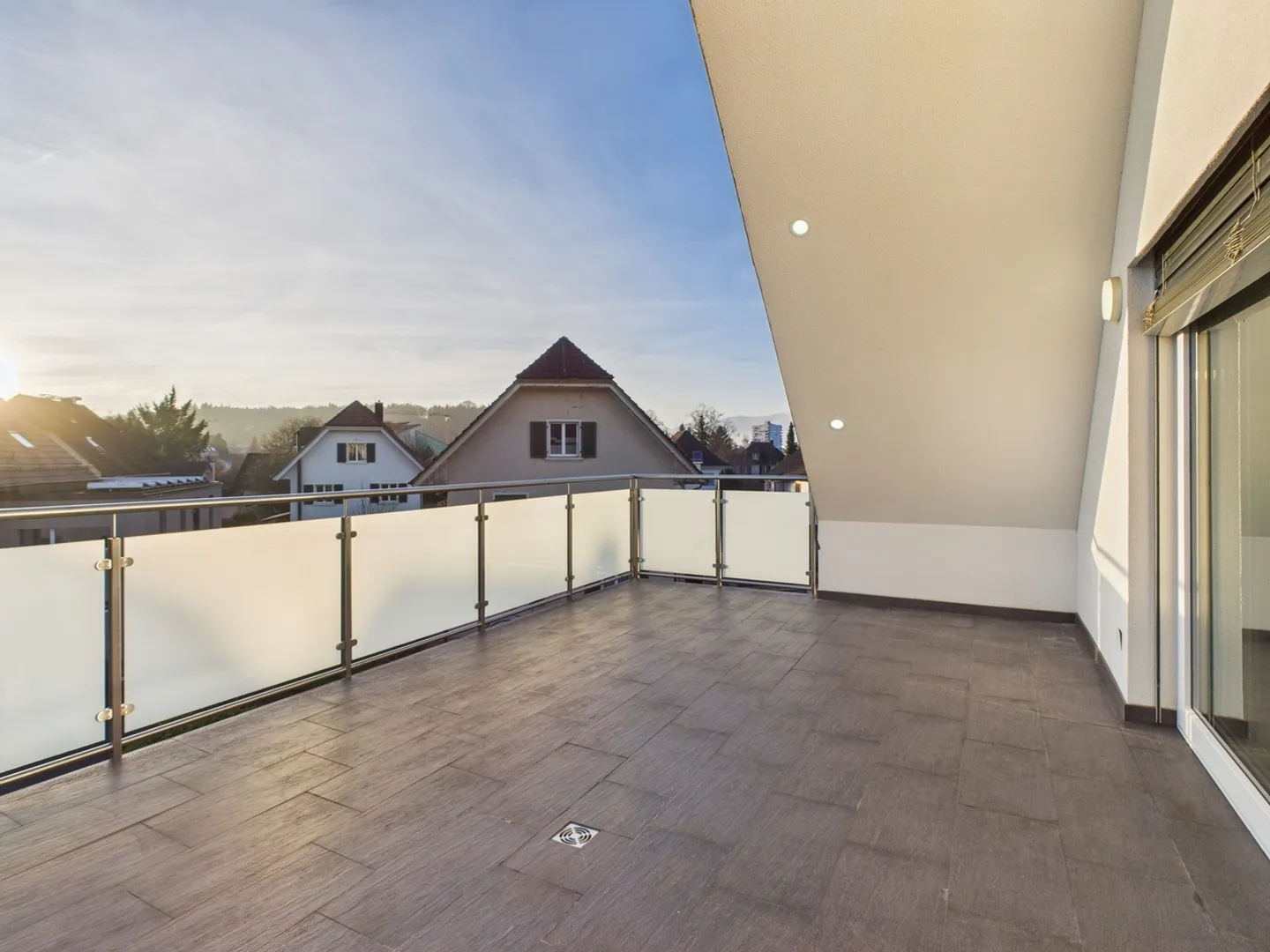 Bright 3.5-room apartment with a dream terrace of 30m2 in Derendingen - Photo 1 of 12