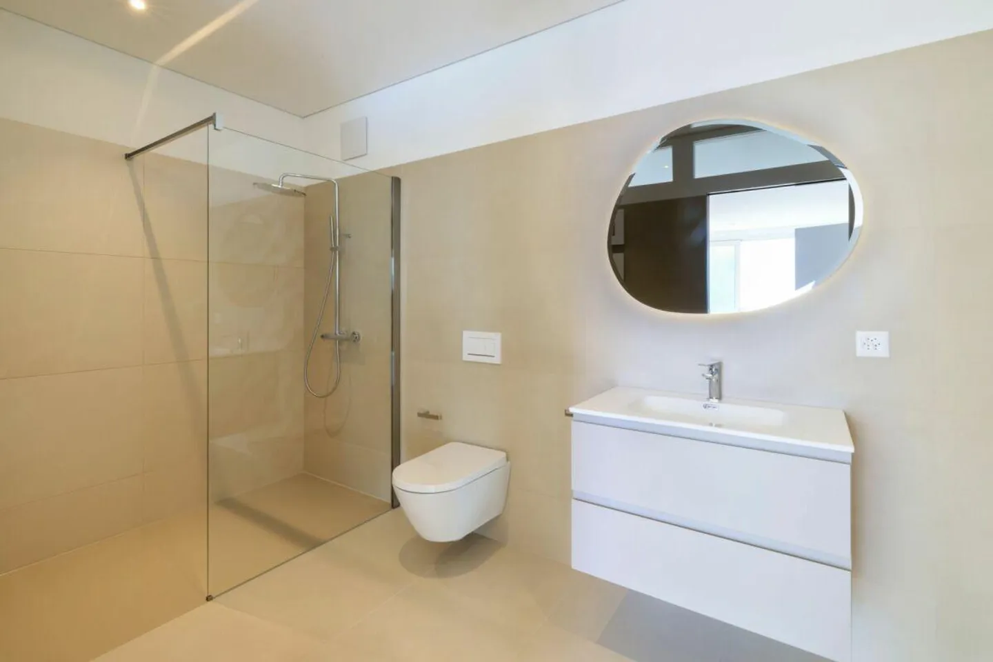 ORSELINA - große 3 1/2 Zimmer, Seeblick, Garage-Box auf der Etage - Foto 6 von 18