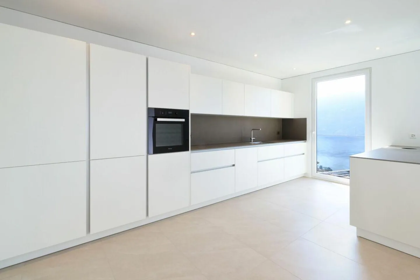 ORSELINA - große 3 1/2 Zimmer, Seeblick, Garage-Box auf der Etage - Foto 8 von 18