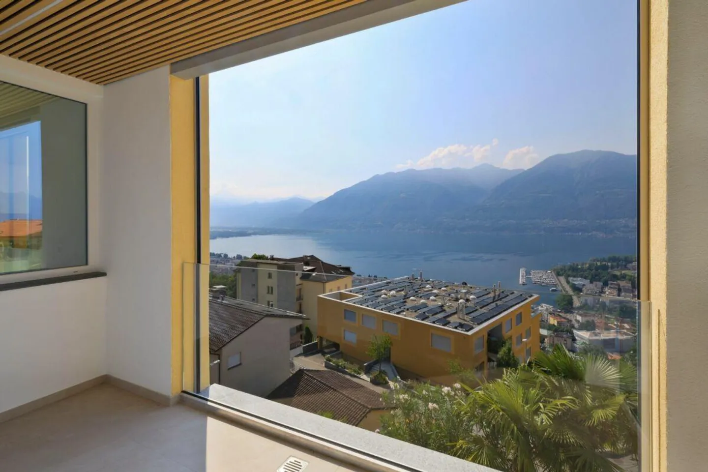 ORSELINA - große 3 1/2 Zimmer, Seeblick, Garage-Box auf der Etage - Foto 12 von 18
